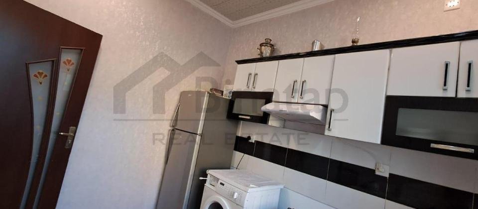 Xırdalanda  5  nomreli  məktebin  yaxinliqinda - 3