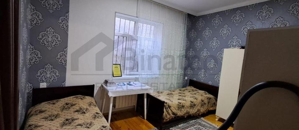 Xırdalanda  5  nomreli  məktebin  yaxinliqinda - 4
