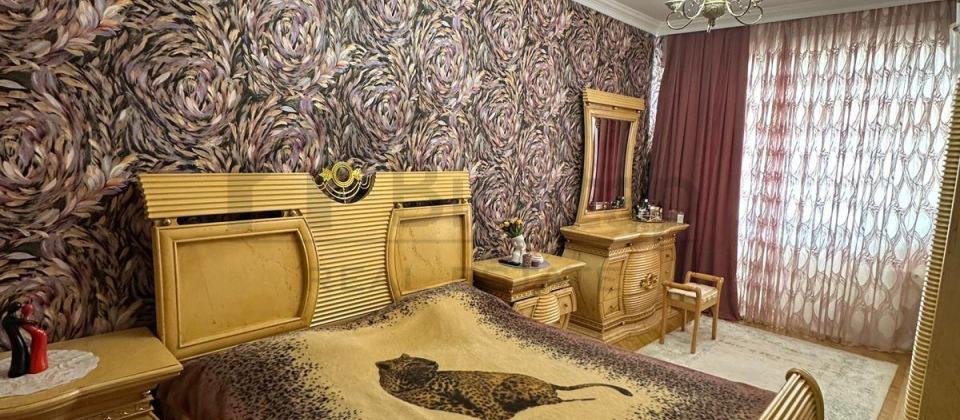 / Satılır 4 otaqlı yeni tikili 130 m², İnşaatçılar m. - 5