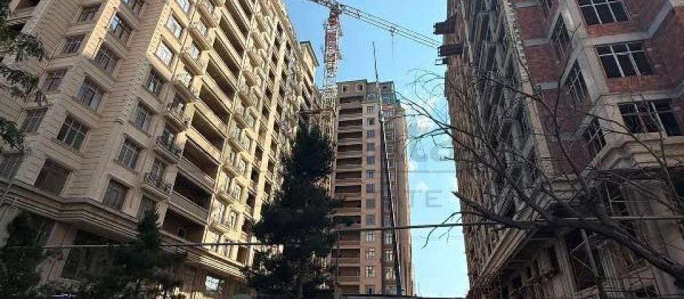 Satilir 3 otaqli menzil/137 kv.m., Nerimanov m/s ve Heyder Eliyev merkezine yaxindir - 2