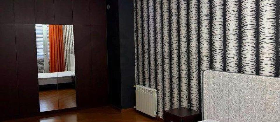 Satilir 5 otaqli menzil/168 kv.m., Mireli Qasqay kucesi, 28 May m/s yaxindir - 5