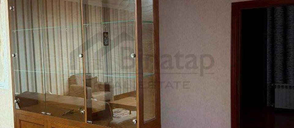 Satilir 5 otaqli menzil/168 kv.m., Mireli Qasqay kucesi, 28 May m/s yaxindir - 7