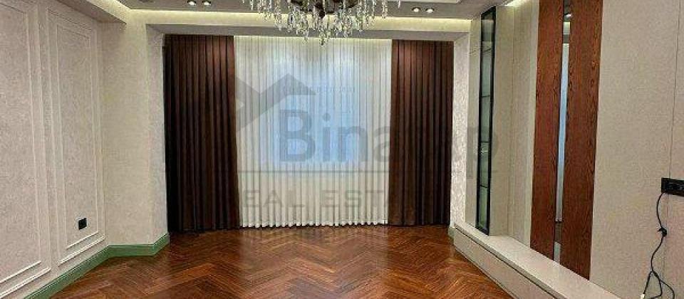Satilir 4 otaqli menzil/182 kv.m., Renessans Palace, Elmler Akademiyasi m/s yaxindir