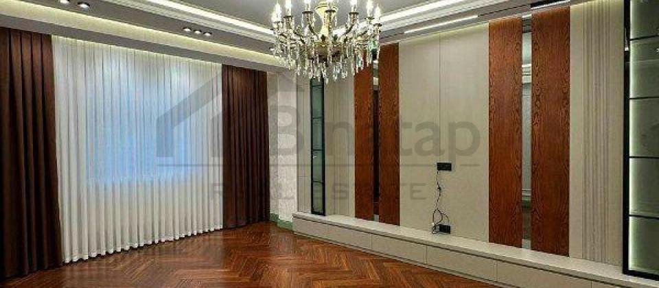 Satilir 4 otaqli menzil/182 kv.m., Renessans Palace, Elmler Akademiyasi m/s yaxindir - 2