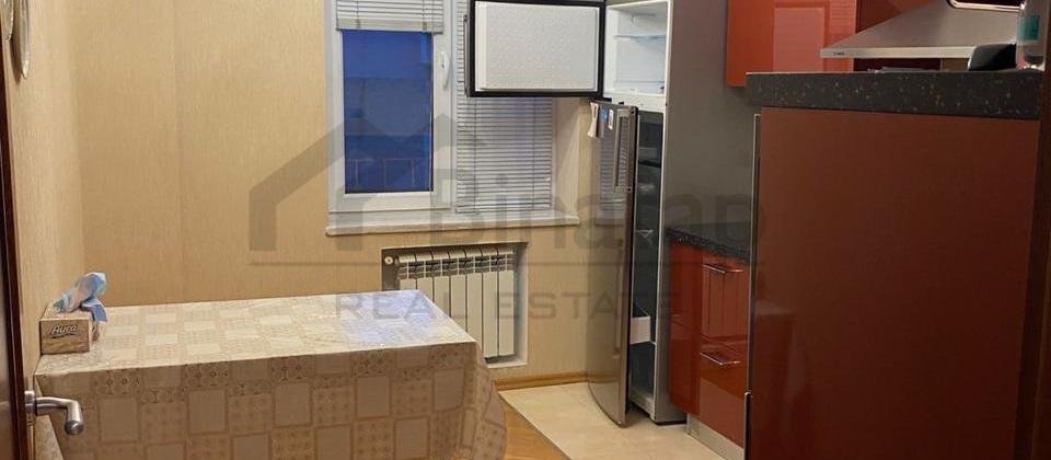 Satılır 3 otaqlı köhnə tikili 110 m², Elmlər Akademiyası m. - 10