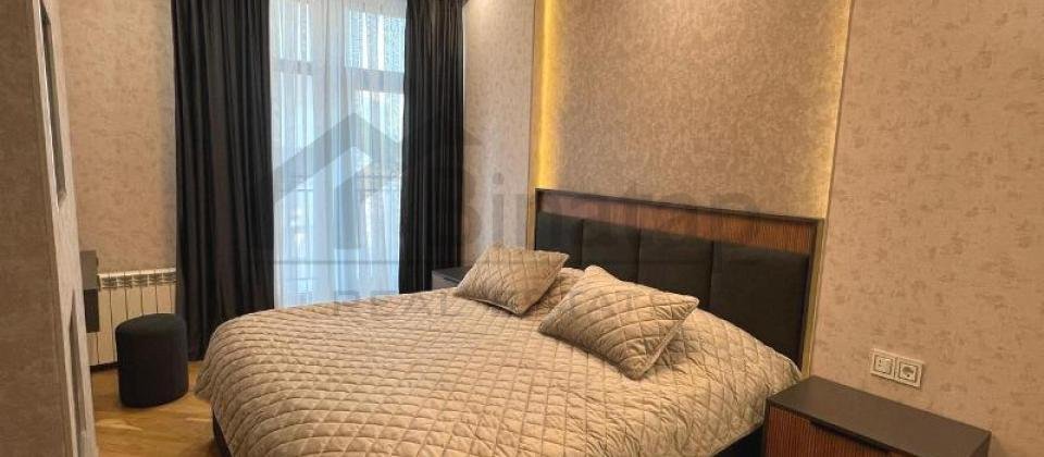 Satilir 3 otaqli menzil/103 kv.m., Port Baku'nun yani, 28 May ve Sahil m/s yaxindir - 7