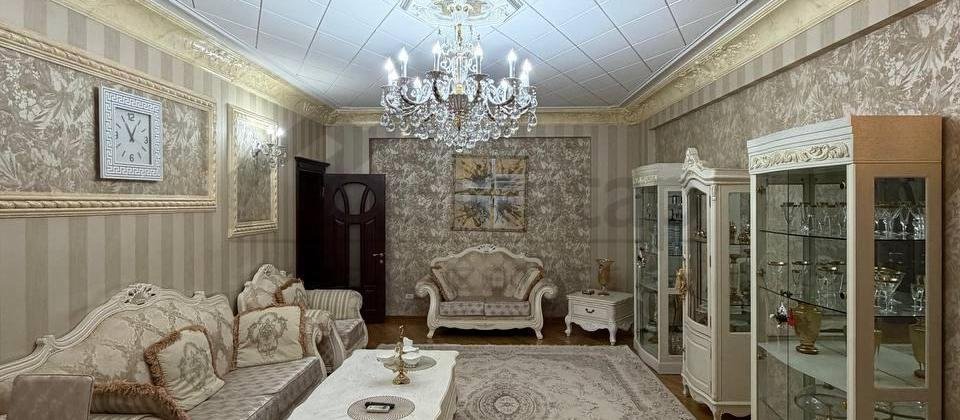 Nərimanov metrosunun və Metroparkın arxasında yerləşən 5 otaqlı Premium Duplex mənzil