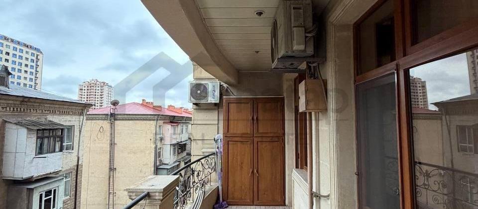 Nərimanov metrosunun və Metroparkın arxasında yerləşən 5 otaqlı Premium Duplex mənzil - 15