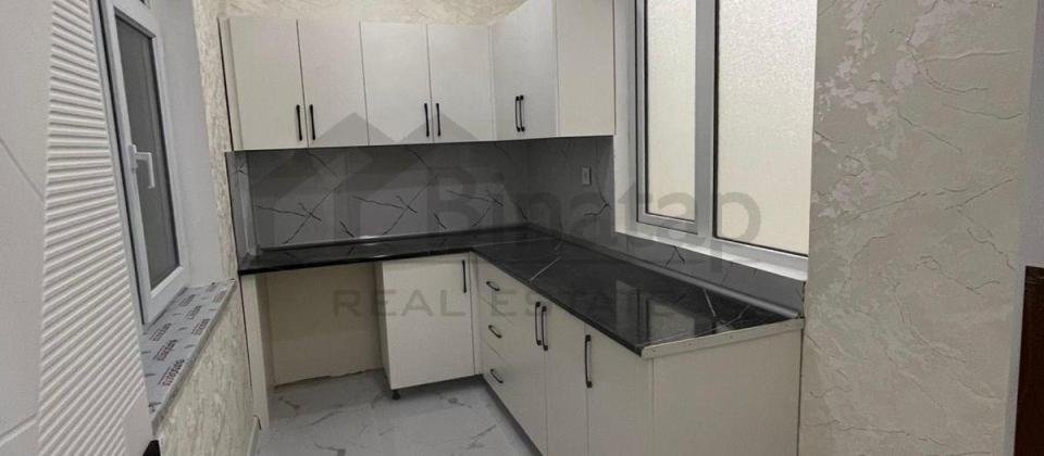 Qurtuluş 93 yaşayış kompleksində super  təmirli bina evi satılır. - 4