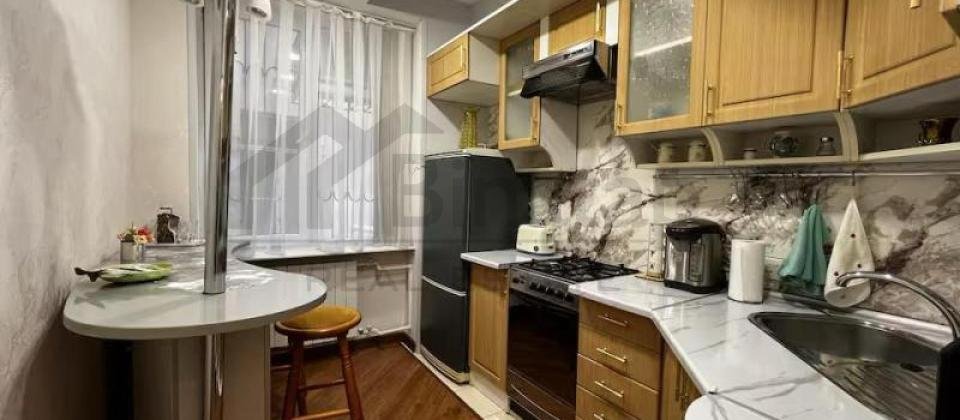 Kiraye verilir/3 otaqli menzil, 82 kv.m., Axundov baginin yani, İceriseher m/s yaxindir - 11
