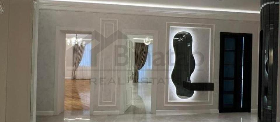 Satilir 4 otaqli menzil/172 kv.m., Semed Vurgun kucesi, Zabitler parkinin yaninda yerlesir - 10