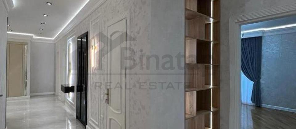 Satilir 4 otaqli menzil/172 kv.m., Semed Vurgun kucesi, Zabitler parkinin yaninda yerlesir - 12