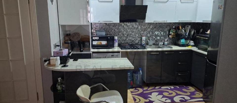 Satilir 3 otaqli menzil/106 kv.m., Yeni Yasamal, Vital klinikasinin yani, İnsaatcilar m/s yaxindir - 5