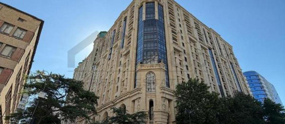 Satilir 7 otaqli menzil/319 kv.m., Deluxe Palace, Caspian Plazanin yani, Nizami m/s yaxindir