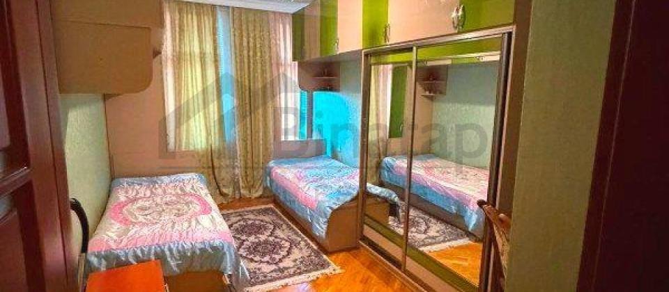 Satilir 3 otaqli menzil/176 kv.m., Huseyn Cavid parki ve Elmler Akademiyasi m/s yaxindir - 4