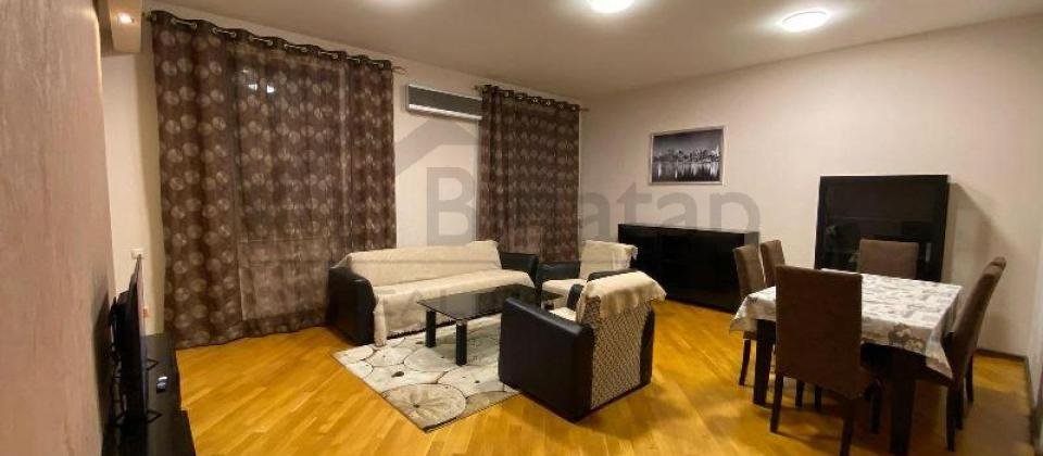 Satilir 2 otaqli menzil/91 kv.m., Semed Vurgun kucesi, Olimpik Starin yaninda yerlesir