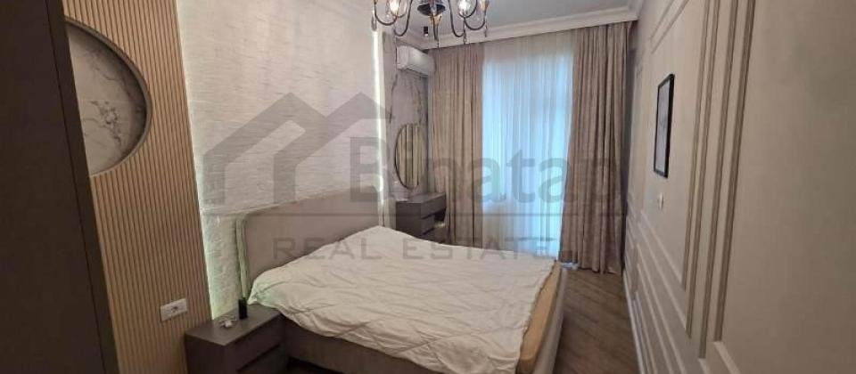 Satilir 2 otaqli menzil/65 kv.m., Azadliq prospekti, 28 May m/s yaninda yerlesir - 2