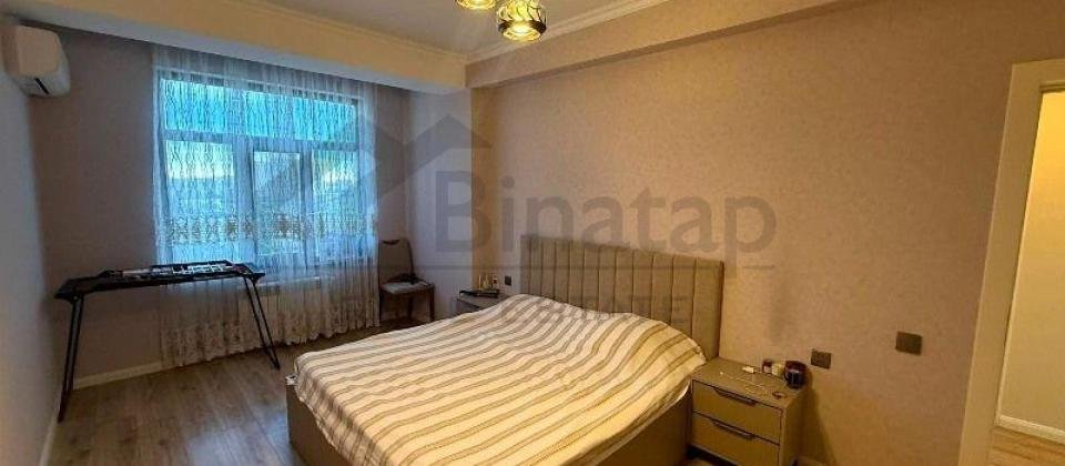 Satilir 3 otaqli menzil/98 kv.m., Serifzade kucesi, İnsaatcilar m/s yaninda yerlesir - 3