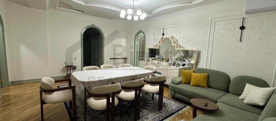 Satilir 3 otaqli menzil/108 kv.m., Qelebe dairesi, Baku Mallun yani, İnsaatcilar m/s yaxindir
