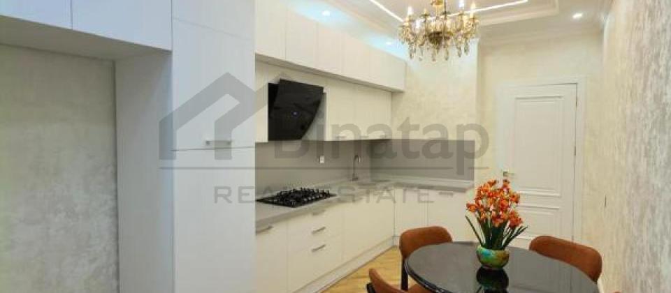 Satilir 4 otaqli menzil/165 kv.m., Azadliq prospekti, 28 May m/s yaxindir - 8