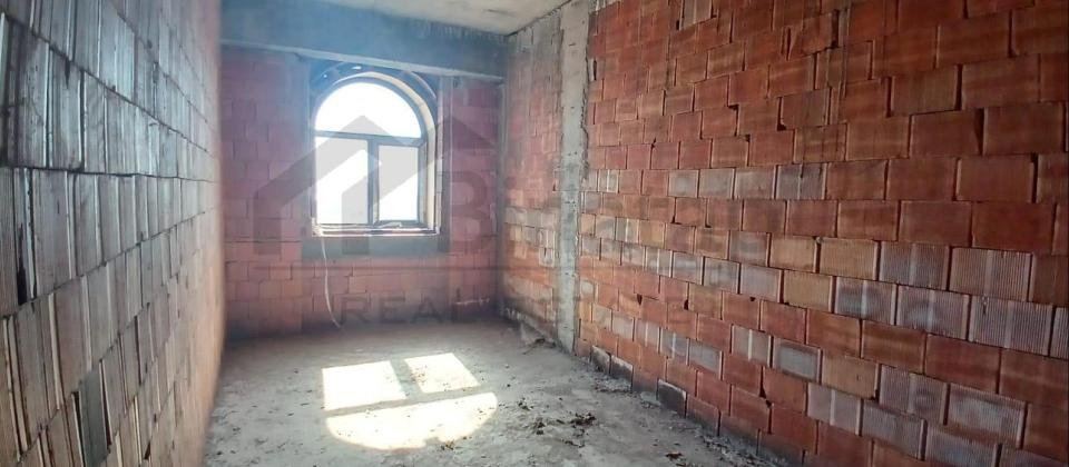 Masazır qəsəbəsi Əliağa vahid küçəsində təmirsiz bina evi satılır - 5