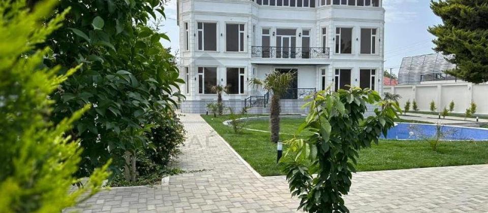 Satilir bag evi - villa/1200 kv.m., Suvelan, Polis Akademiyasinin yaninda yerlesir - 2