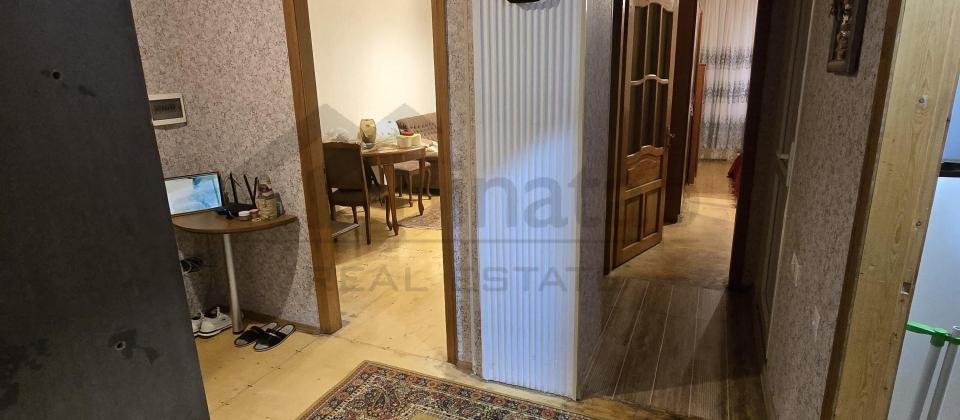 Xirdalanda 3 otaqlı mənzil, Yola yaxın, 77 kv, Mehdi Hüseynzadə küç.