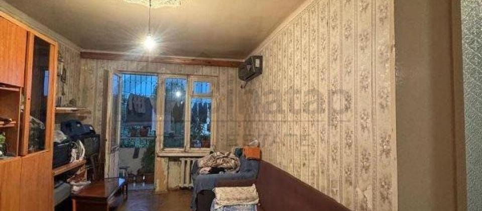 Satilir 3 otaqli menzil/65 kv.m., Heyder Eliyev merkezi ve Ressamliq Akademiyasinin yaninda yerlesir