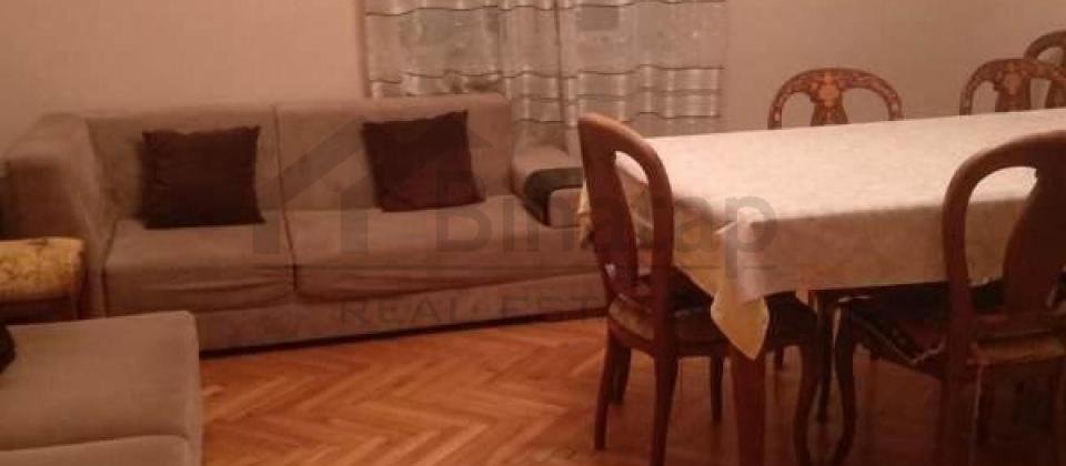 Satilir 3 otaqli menzil/70 kv.m., Azneft dairesi, Bulvar ve İceriseher m/s yaxindir - 4