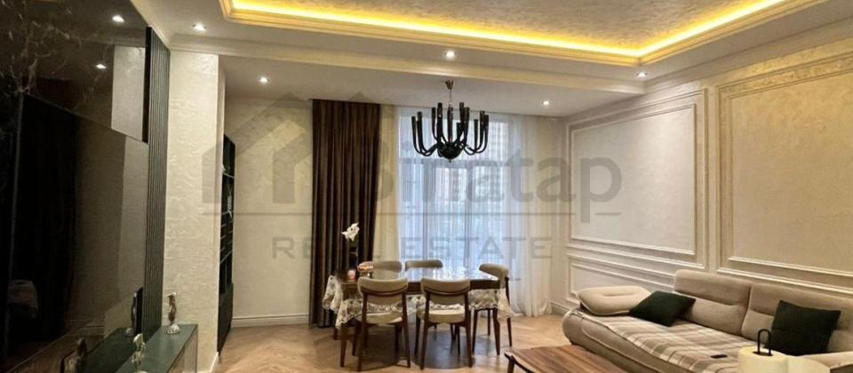 Satilir 3 otaqli menzil/109 kv.m., BSM'nin yani, Genclik Mall ve m/s yaxindir