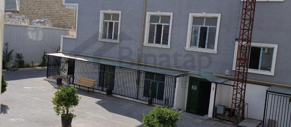 xırdalanda  super təmirli,  kupçalı bina evi satılır