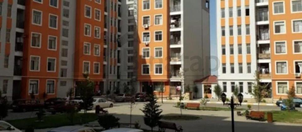 Masazır qəsəbəsi dream park yaşayış kompleksində super  təmirli bina evi satılır