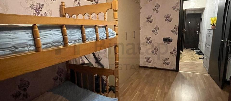 Masazır Qurtuluş 93-də, 3 otaqlı mənzil 130000 azn-nə satılır. - 8