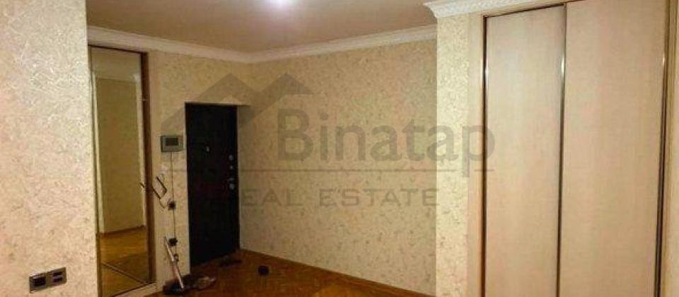 Satilir 2 otaqli menzil/106 kv.m., Yasil Ada usaq bagcasinin yani, 8 Noyabr m/s yaxindir - 7