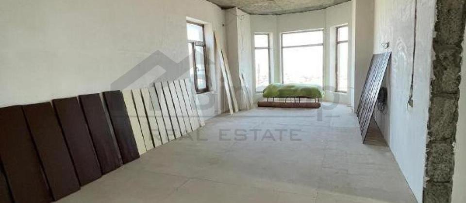 Satilir Villa 4 otaq/390 kv.m. Badamdar, 3cu massiv, en prestijli ve yasil kucede yerlesir - 3