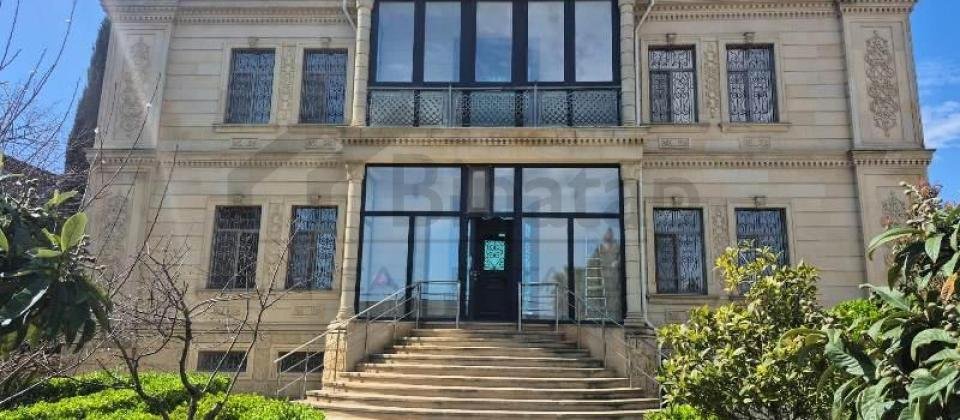 Satilir Villa 7 otaq/850 kv.m. Badamdar, 1ci massiv, Naftalan saglamliq merkezine yaxindir - 2
