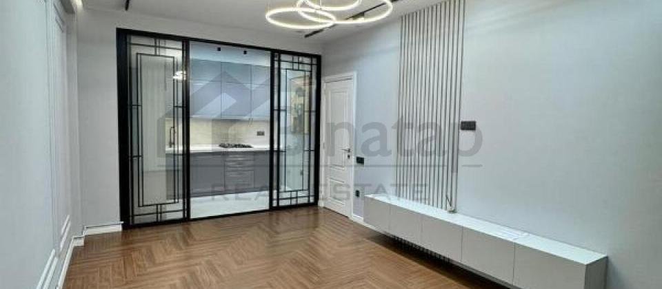 Satilir 3 otaqli menzil/96 kv.m., Faiq Yusifov kucesi, Nerimanov m/s ve Metroparka yaxindir