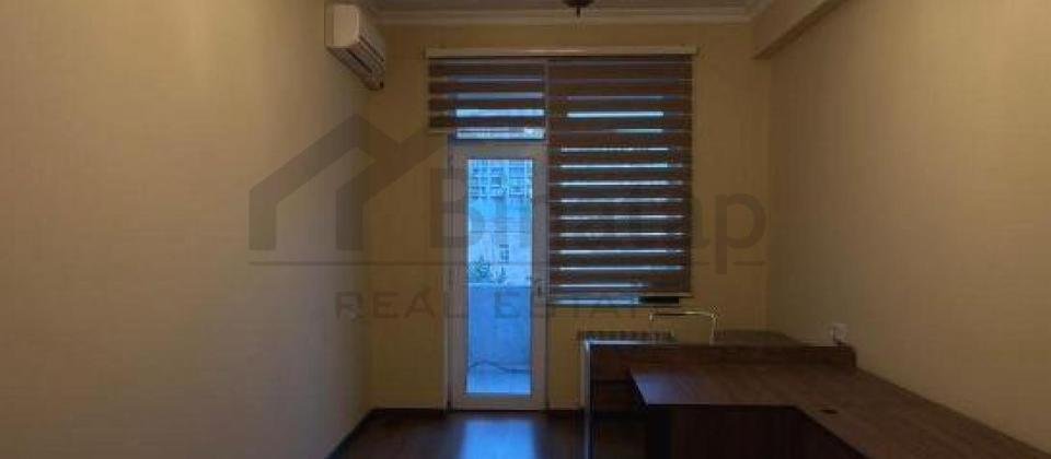 Satilir 4 otaqli menzil/198 kv.m., Resid Behbudov kucesi, Xarici Diller Universitetinin yani - 6