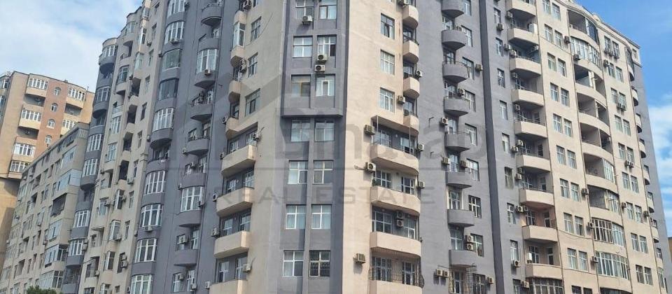 Satılır 4 otaqlı yeni tikili 176 m², Bakıxanov küçəsi, Dədə Qorqud parkı