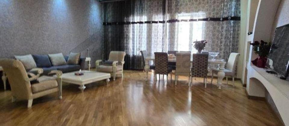 Satilir 3 otaqli menzil/162 kv.m., Olimpik Star ve Niaqara restoraninin yaninda yerlesir - 2