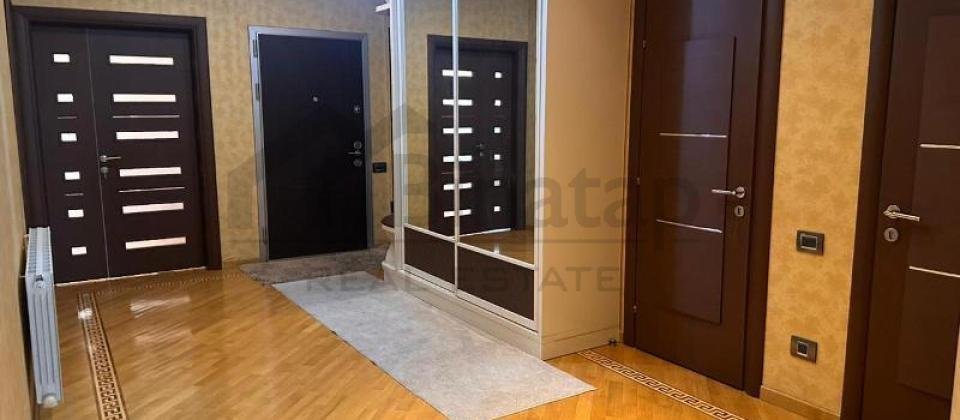 Satilir 3 otaqli menzil/138 kv.m., Semed Vurgun baginin yani, 28 May m/s yaxindir - 12
