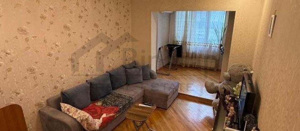 Satilir 2 otaqli menzil/65 kv.m., İzmir parki ve Hyatt Regency in yaninda yerlesir