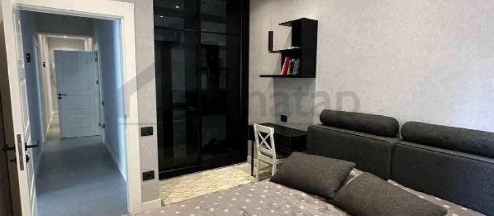 Satilir 3 otaqli menzil/135 kv.m., Yasil Ada usaq bagcasinin yani, 8 Noyabr m/s yaxindir - 5