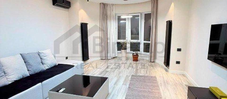 Satilir 3 otaqli menzil/135 kv.m., Yasil Ada usaq bagcasinin yani, 8 Noyabr m/s yaxindir