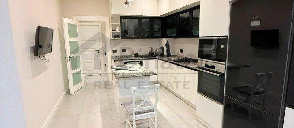 Satilir 3 otaqli menzil/135 kv.m., Yasil Ada usaq bagcasinin yani, 8 Noyabr m/s yaxindir - 7
