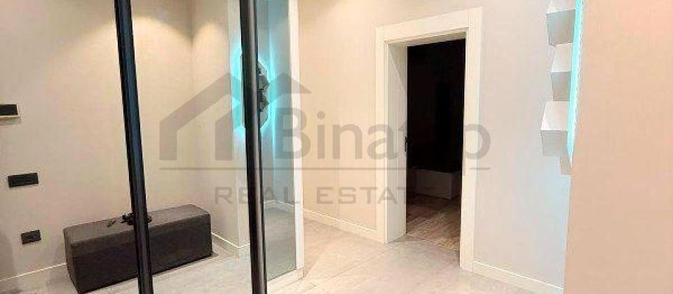 Satilir 3 otaqli menzil/135 kv.m., Yasil Ada usaq bagcasinin yani, 8 Noyabr m/s yaxindir - 10