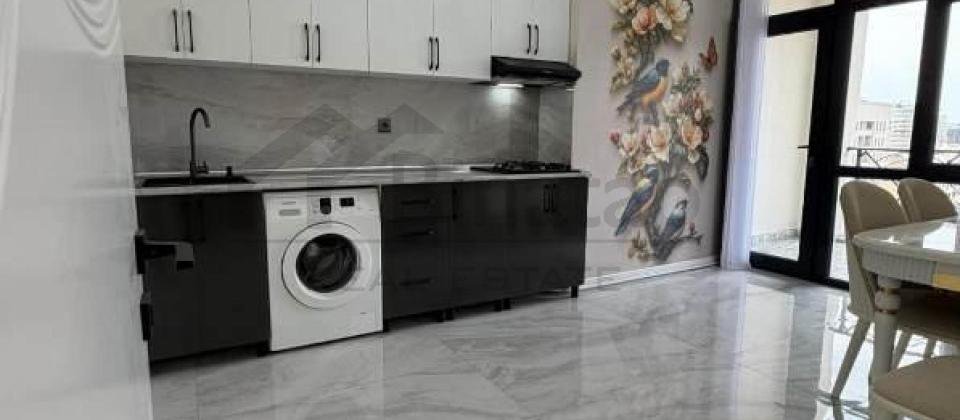 Satilir 2 otaqli menzil/52 kv.m., Azadliq prospekti, 28 May m/s yaninda yerlesir - 2