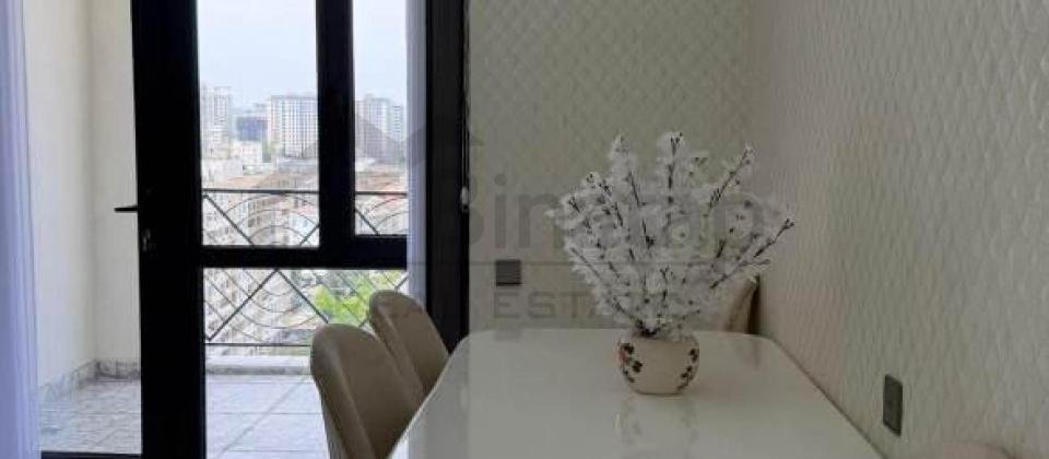 Satilir 2 otaqli menzil/52 kv.m., Azadliq prospekti, 28 May m/s yaninda yerlesir