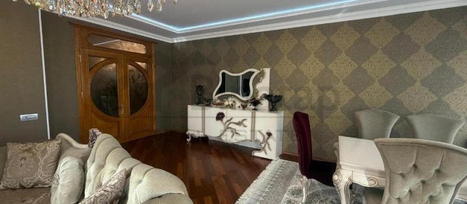 Satilir 3 otaqli menzil/168 kv.m., Hesen Eliyev kucesi, Qafqaz Otelin yaninda yerlesir - 3