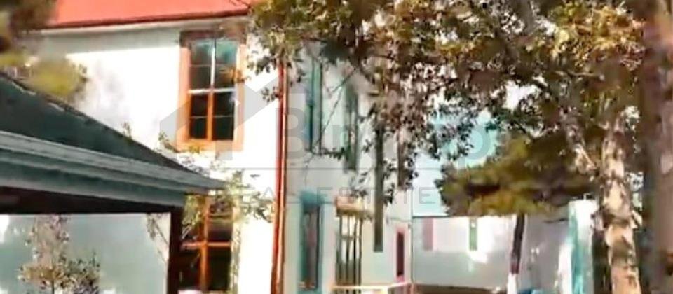 E.Elliyev kucesinde 3 mertebeli  villa satilir - 3